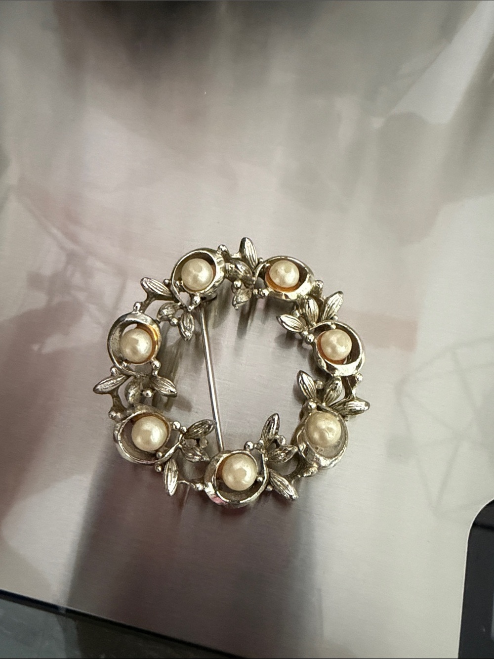 BSK vintage Silver-Tone Pearl Wreath Brooch - Ivory Pearls